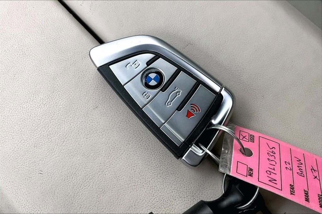 Used 2022 BMW X7 xDrive40i w/ M Sport Package image 13