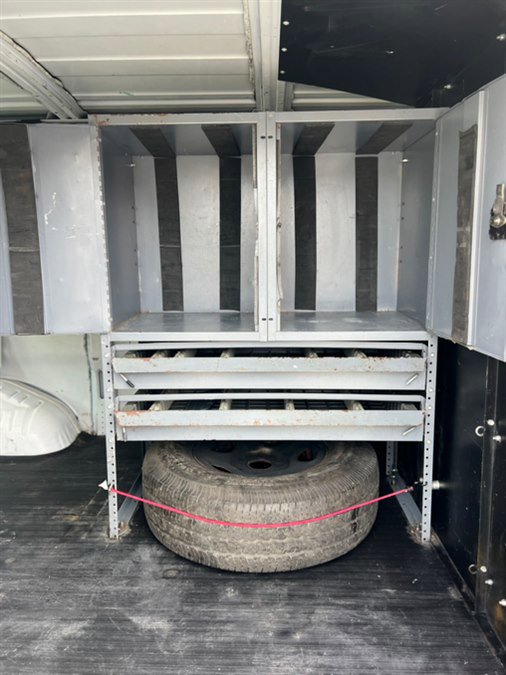 Used 2009 Chevrolet Express 1500 image 27