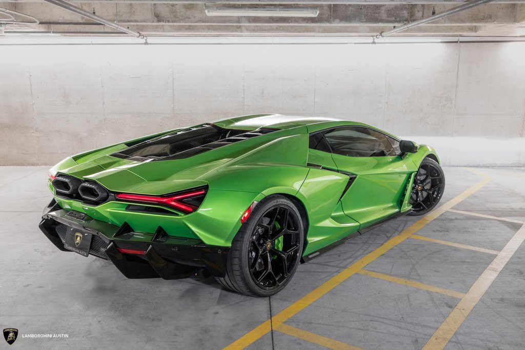 Used 2024 Lamborghini Revuelto image 13
