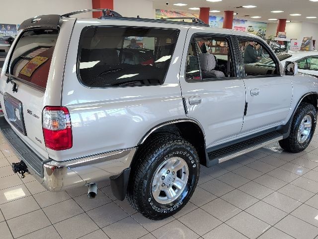 Used 1999 Toyota 4Runner SR5 image 3