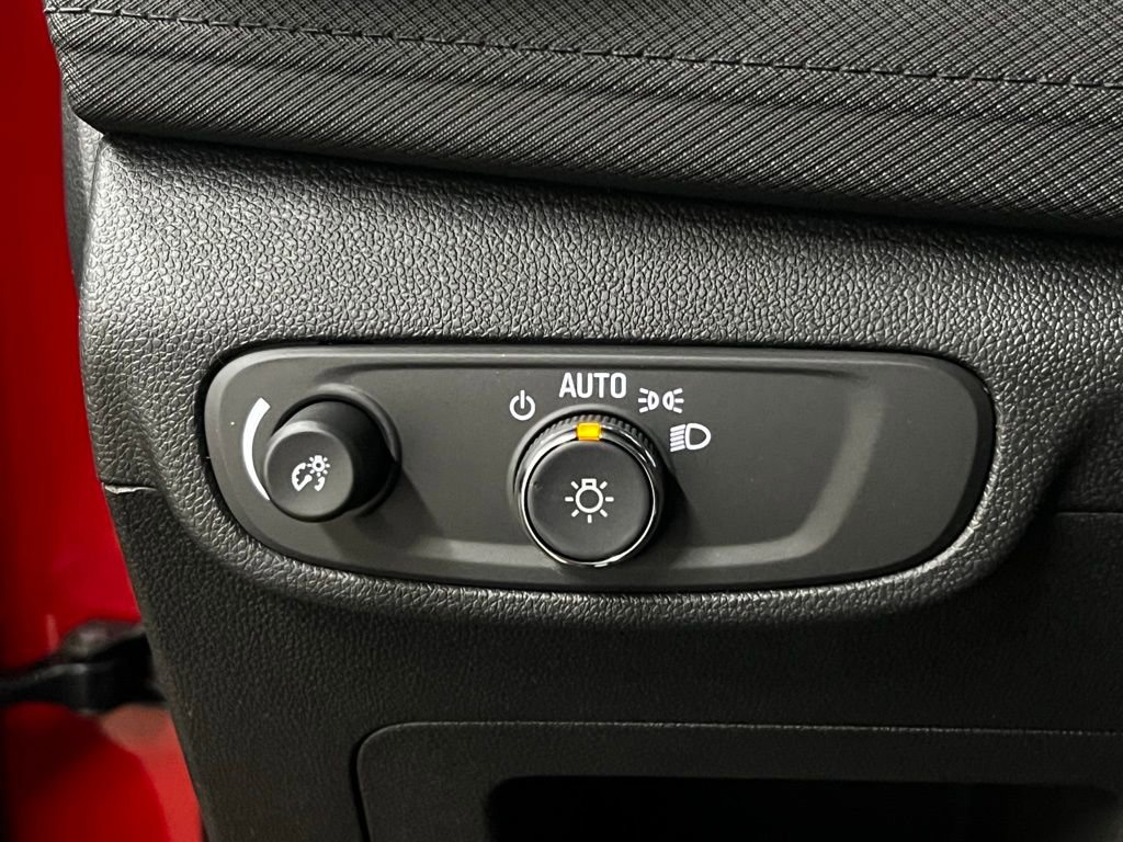 New 2026 Chevrolet TrailBlazer LT w/ LT Cold Weather Package FWD image 13