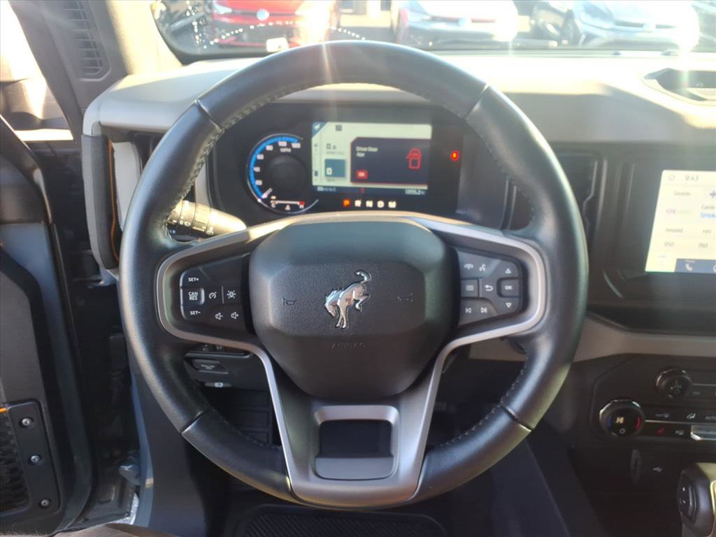 Used 2023 Ford Bronco Badlands image 24