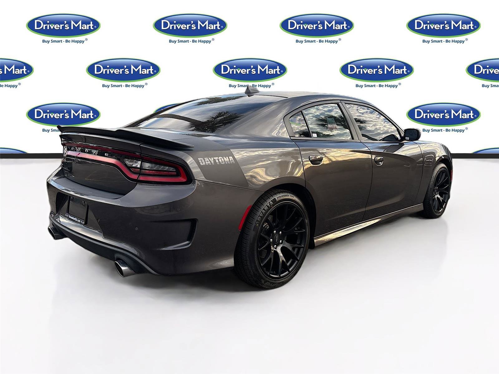 Used 2017 Dodge Charger R/T RWD image 7