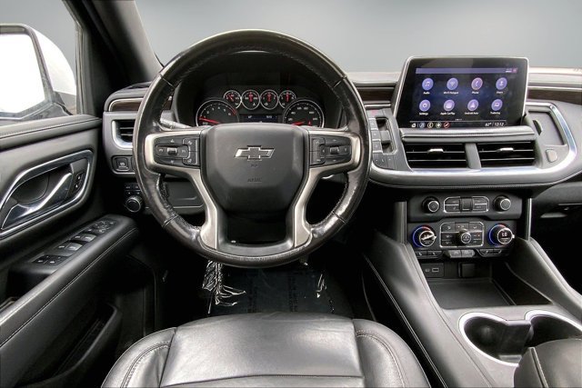 Used 2021 Chevrolet Tahoe Z71 w/ Luxury Package AWD/4WD image 4