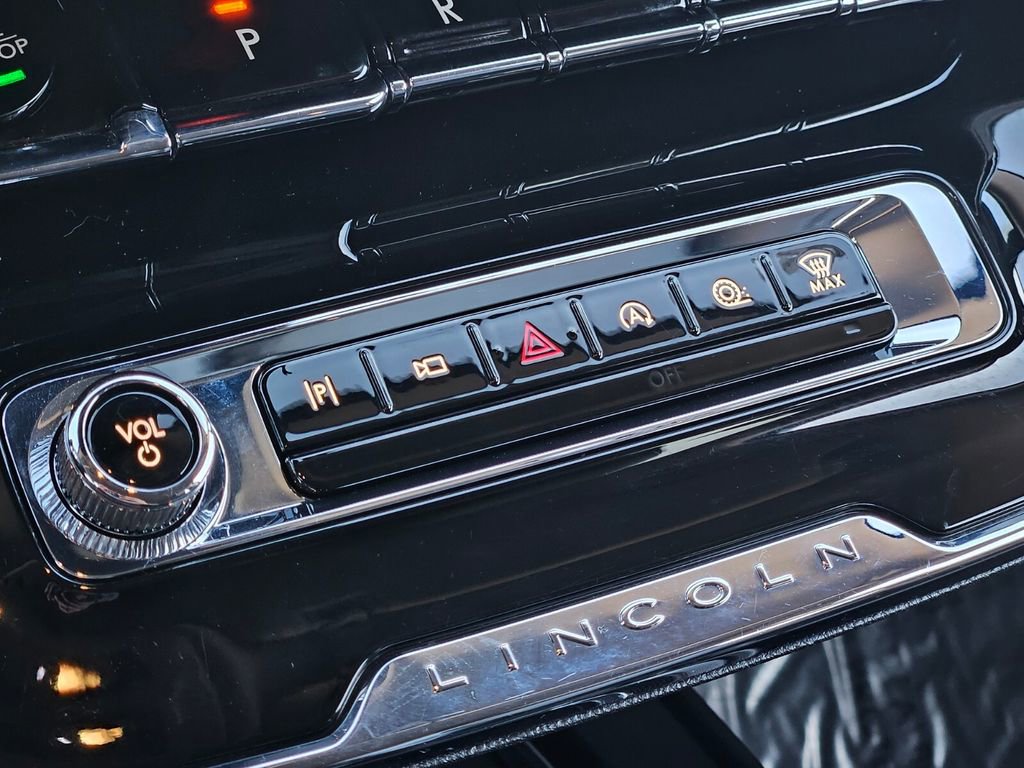 Used 2023 Lincoln Corsair AWD image 17