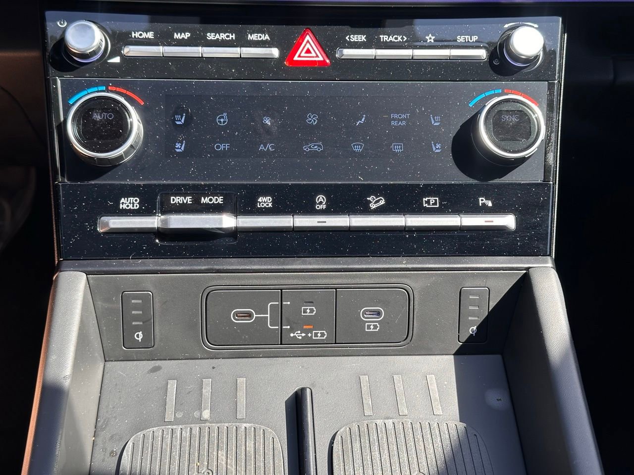 Used 2026 Hyundai Santa Fe Calligraphy image 40