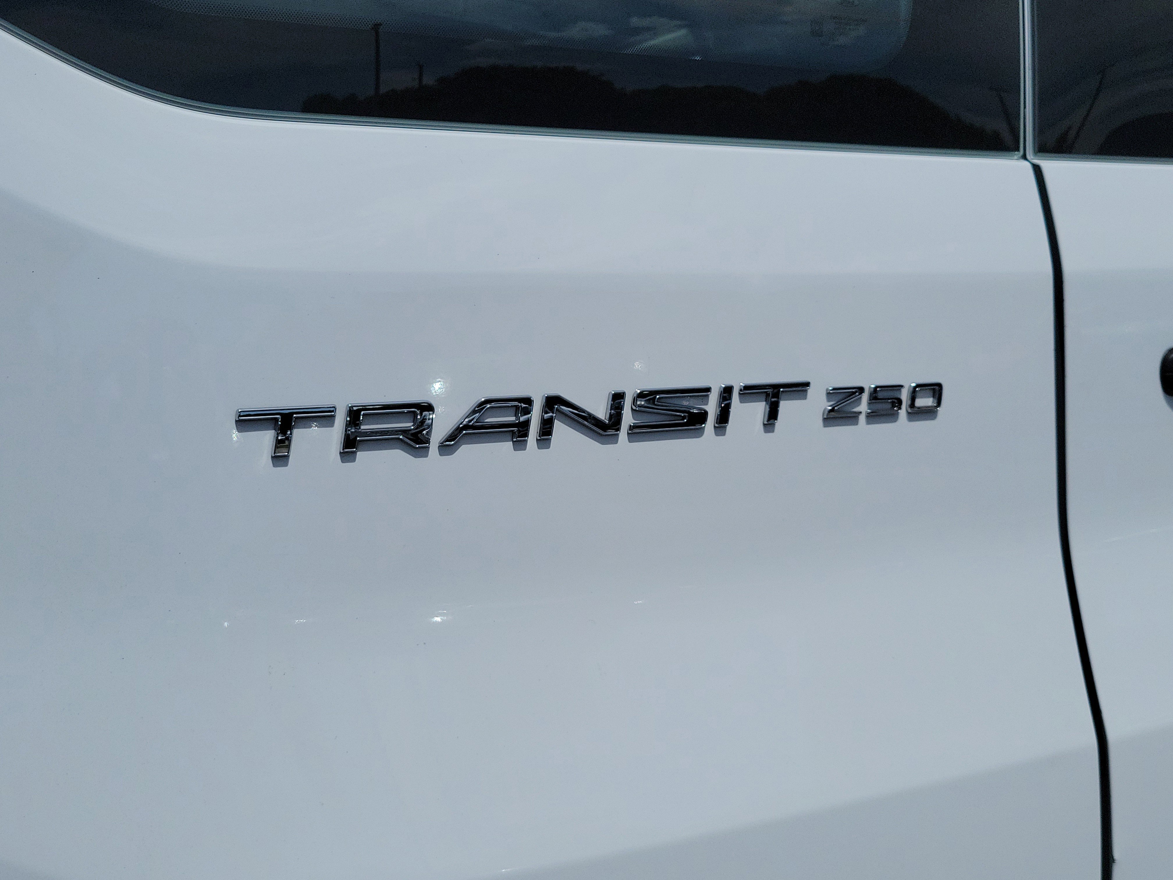 Used 2025 Ford Transit 250 Low Roof w/ Exterior Upgrade Package RWD image 10