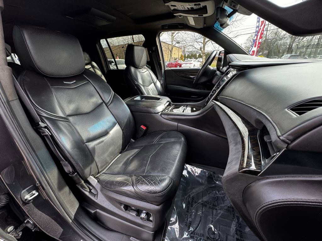 Used 2015 Cadillac Escalade ESV Platinum image 16