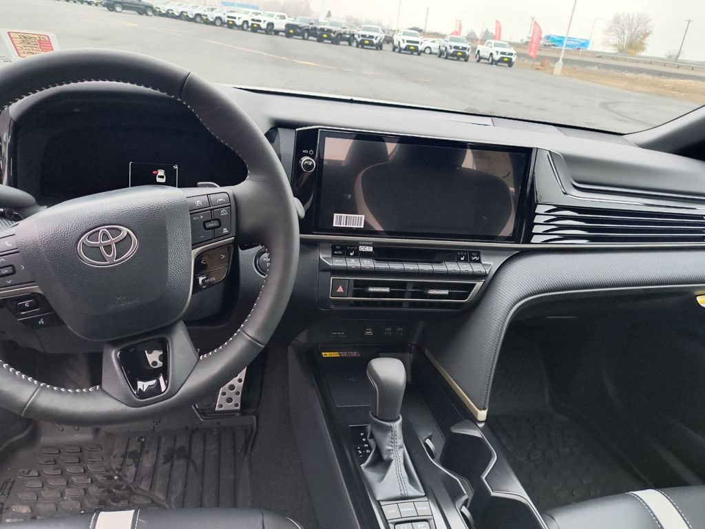 New 2026 Toyota Camry Hybrid w/ Multimedia Upgrade Package image 13