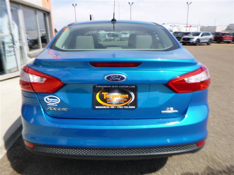 Used 2013 Ford Focus SE w/ SE Winter Pkg FWD image 18