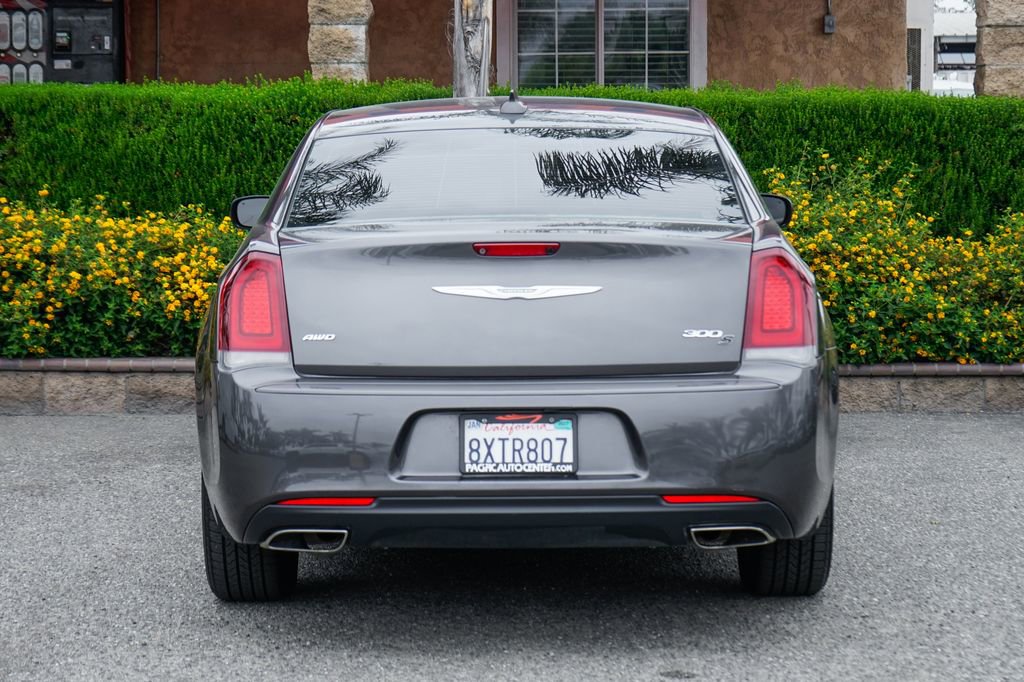 Used 2019 Chrysler 300 S image 7