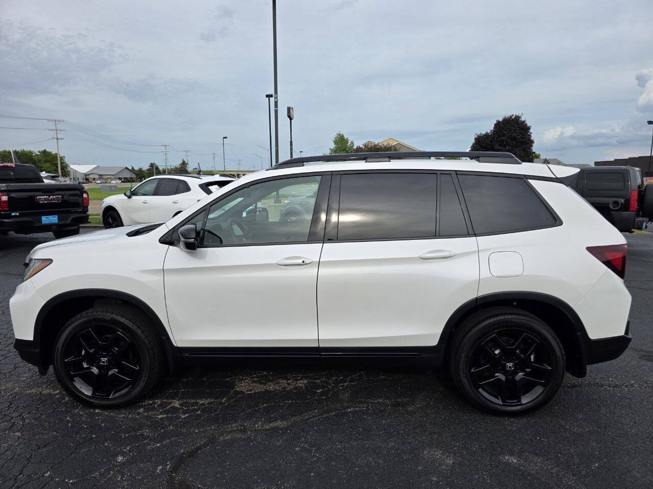 Used 2025 Honda Passport Black Edition image 8