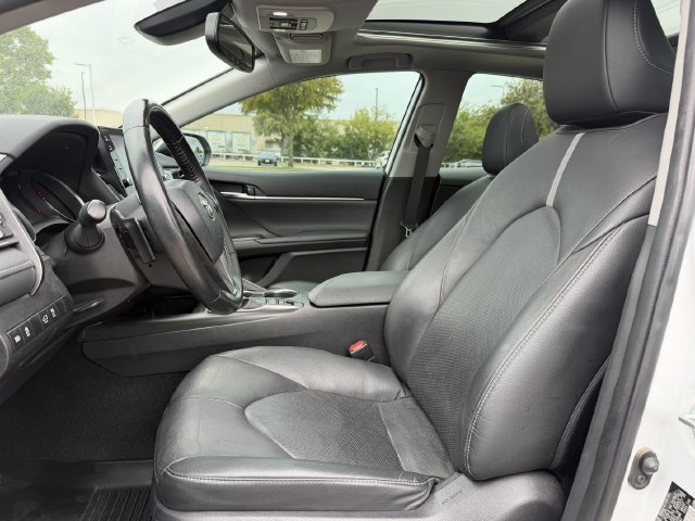 Used 2021 Toyota Camry XSE FWD image 25
