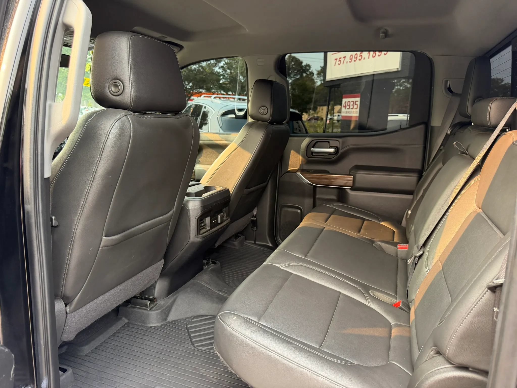 Used 2020 Chevrolet Silverado 1500 LT Trail Boss AWD/4WD image 12