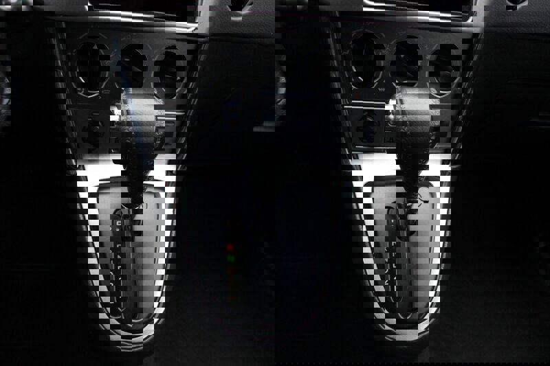 Used 2004 Toyota Matrix XR image 8