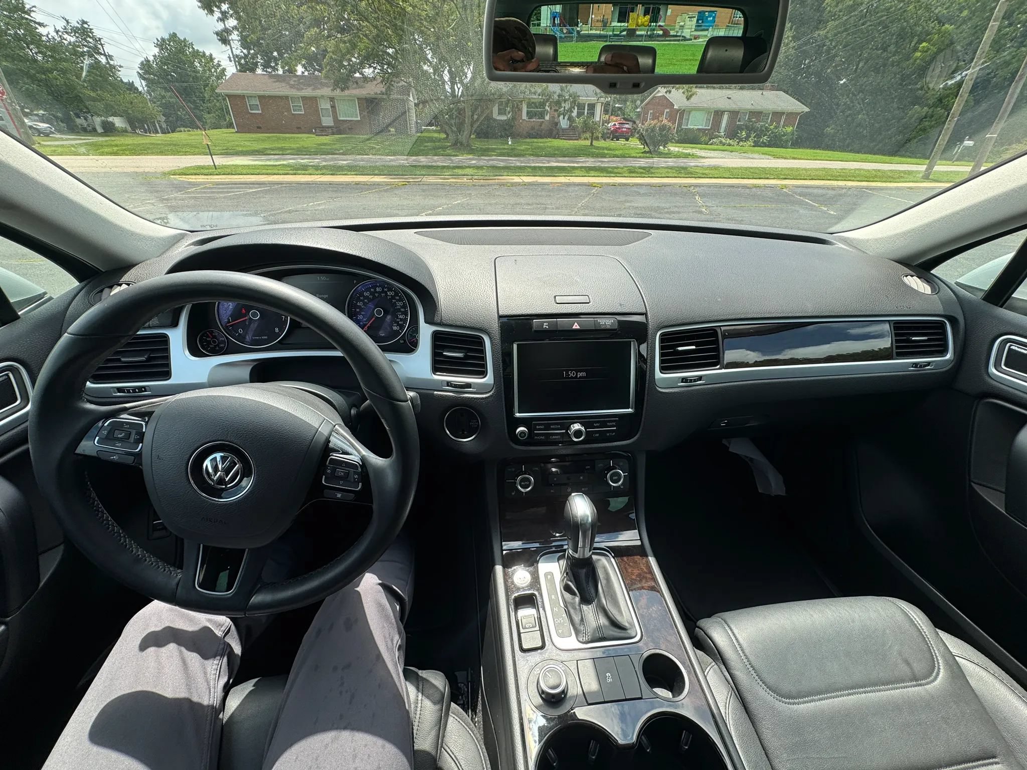 Used 2013 Volkswagen Touareg VR6 AWD/4WD image 26