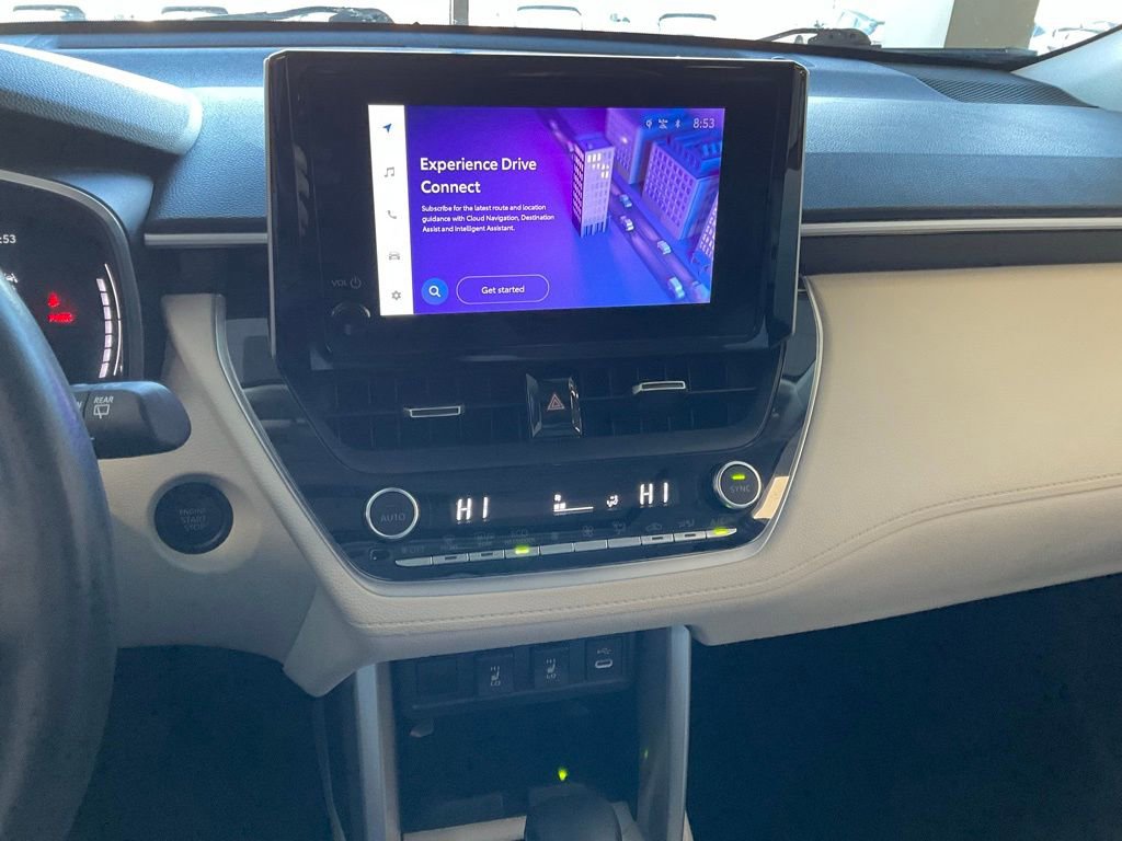 Used 2024 Toyota Corolla Cross XLE image 16