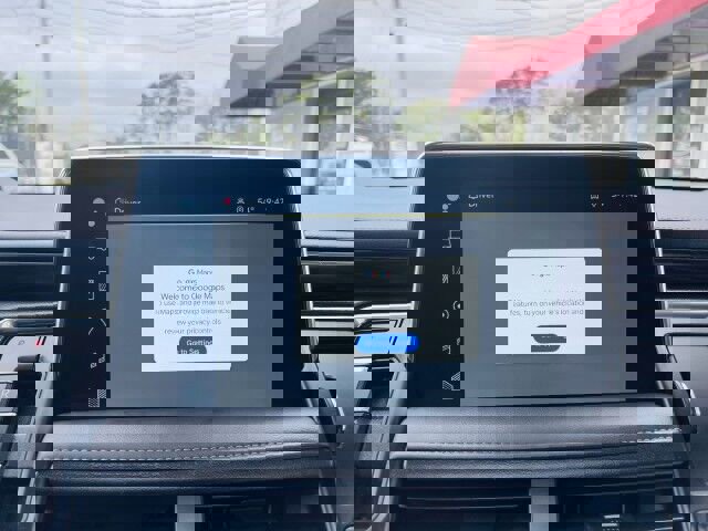 Used 2024 Chevrolet Tahoe Z71 w/ Luxury Package image 35