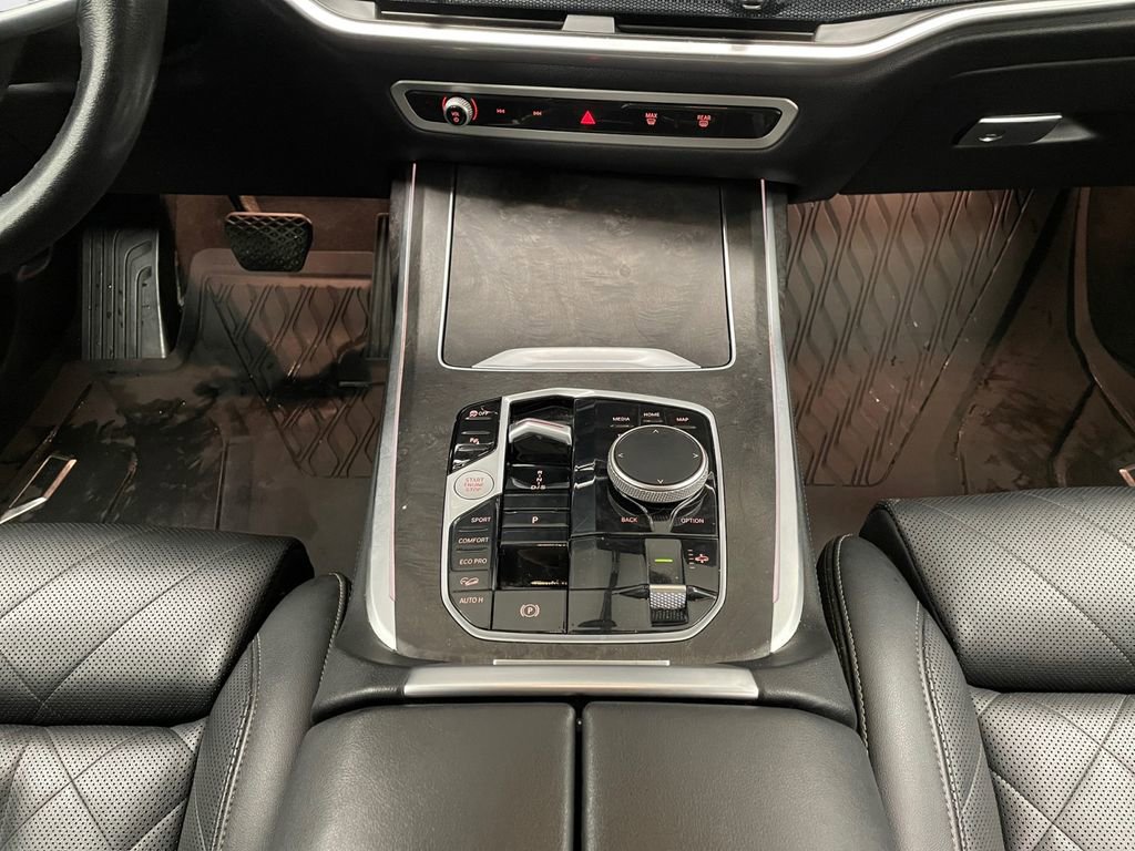 Used 2023 BMW X7 xDrive40i w/ Premium Package image 9