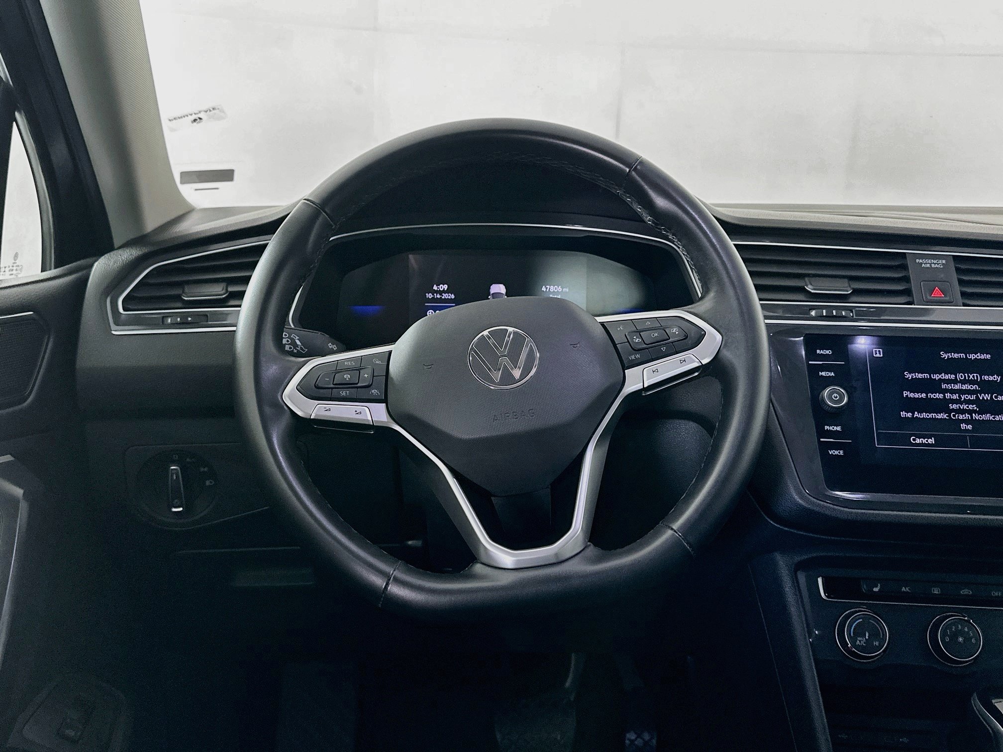Used 2024 Volkswagen Tiguan Wolfsburg Edition FWD image 17