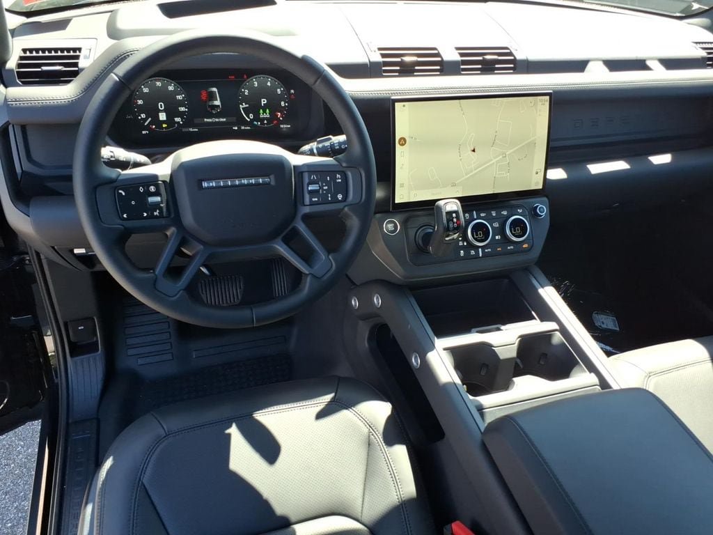 New 2026 Land Rover Defender 130 X-Dynamic SE AWD/4WD image 15