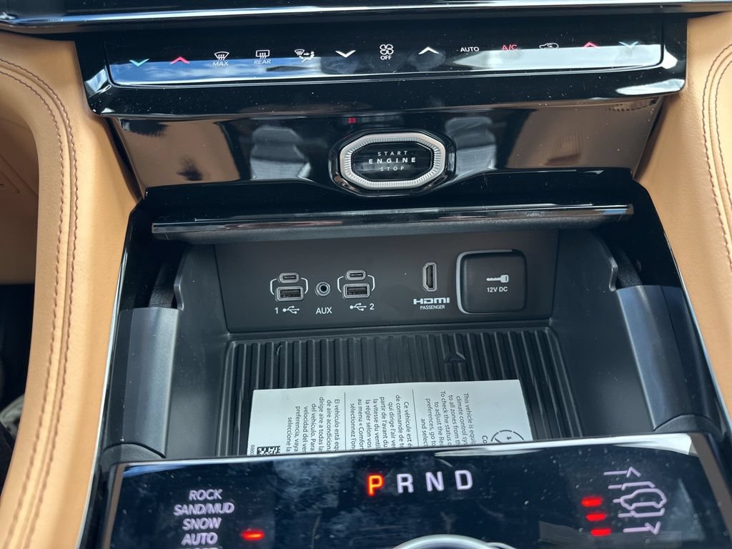 New 2026 Jeep Grand Cherokee Summit AWD/4WD image 32