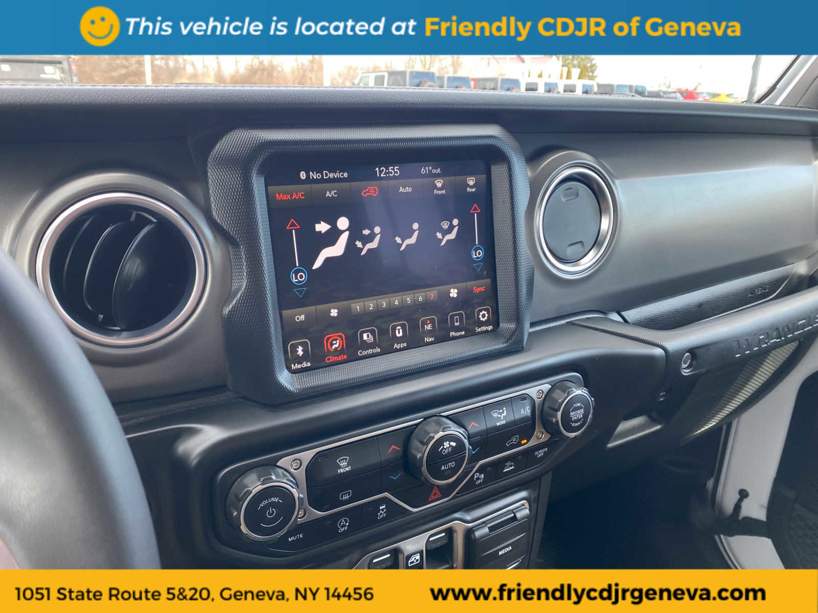 Used 2023 Jeep Wrangler Unlimited Rubicon w/ Steel Bumper Group image 15