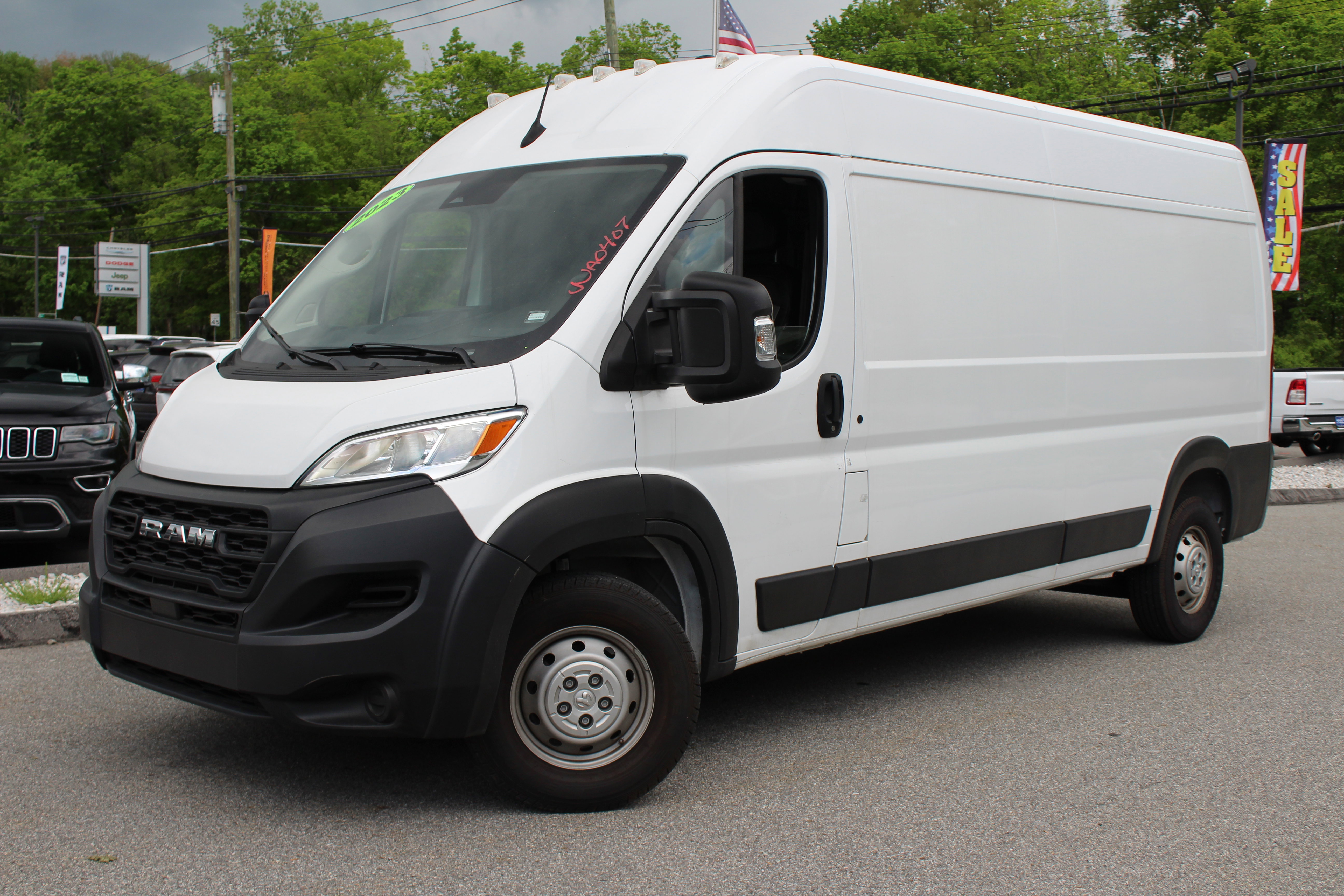 Used 2023 RAM ProMaster 2500 image 1