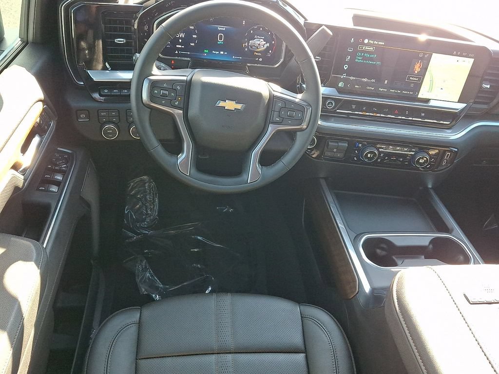 Used 2026 Chevrolet Silverado 3500 High Country w/ High Country Premium Package AWD/4WD image 13