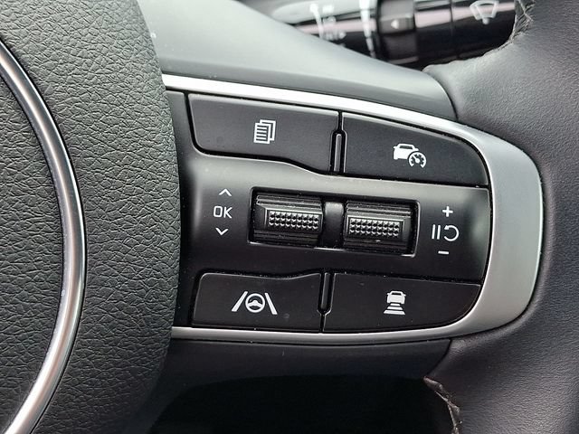 Used 2025 Kia K5 GT-Line w/ GT-Line Premium Package FWD image 28