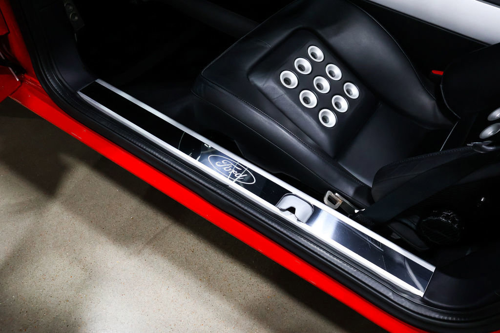 Used 2006 Ford GT RWD image 37