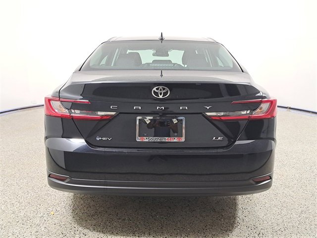 Used 2025 Toyota Camry LE image 6