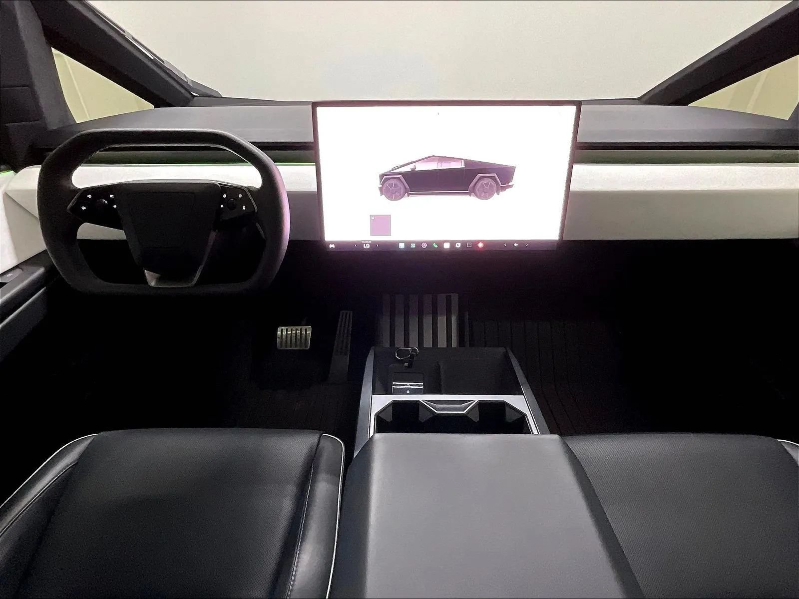 Used 2024 Tesla Cybertruck AWD Crew Cab image 2