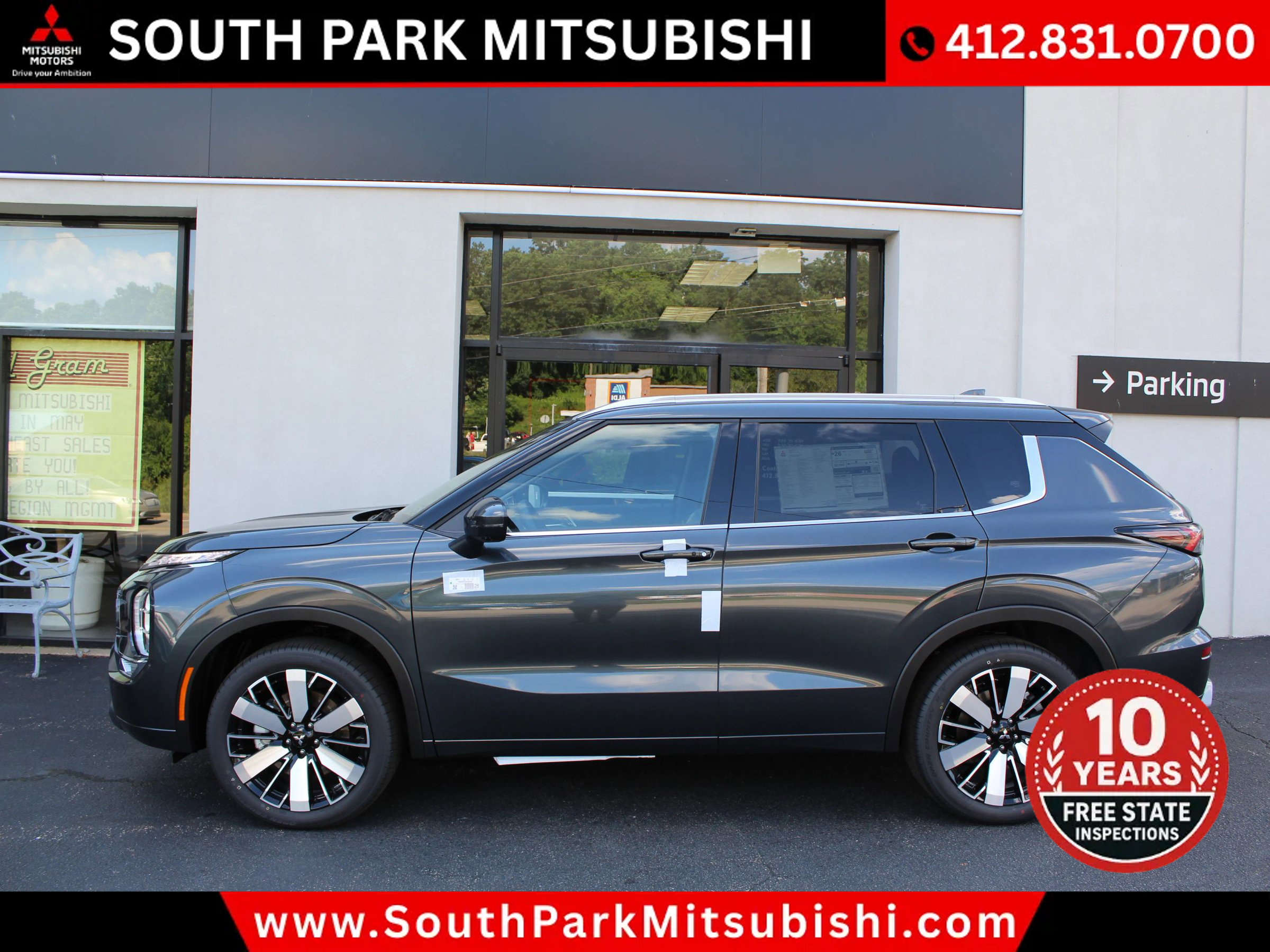 New 2025 Mitsubishi Outlander SEL image 2