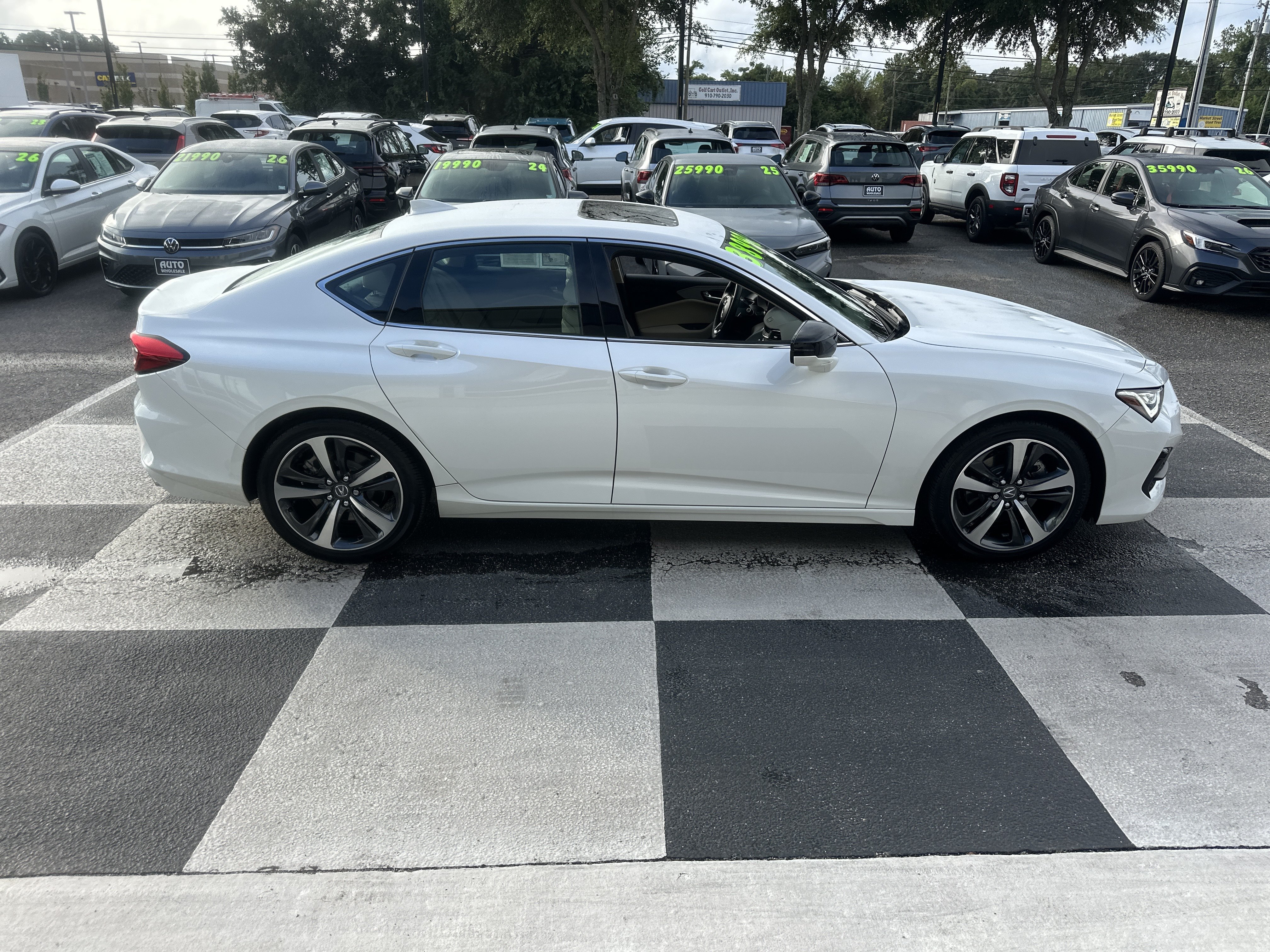 Used 2025 Acura TLX w/ Technology Package FWD image 3