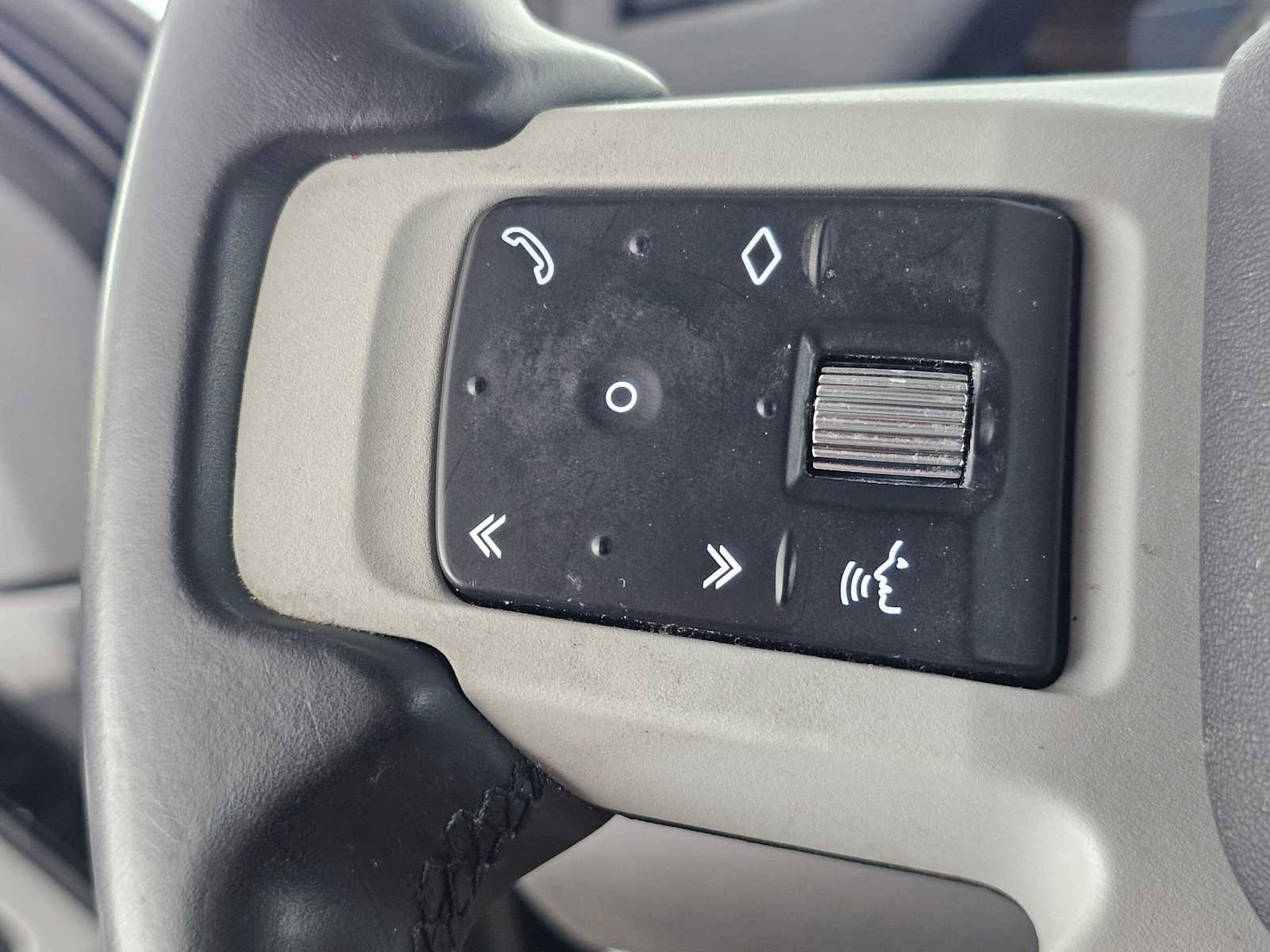 Used 2023 Land Rover Defender 110 S AWD/4WD image 29