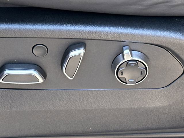 Used 2023 Cadillac Escalade Sport Platinum w/ LPO, ONYX Package image 40