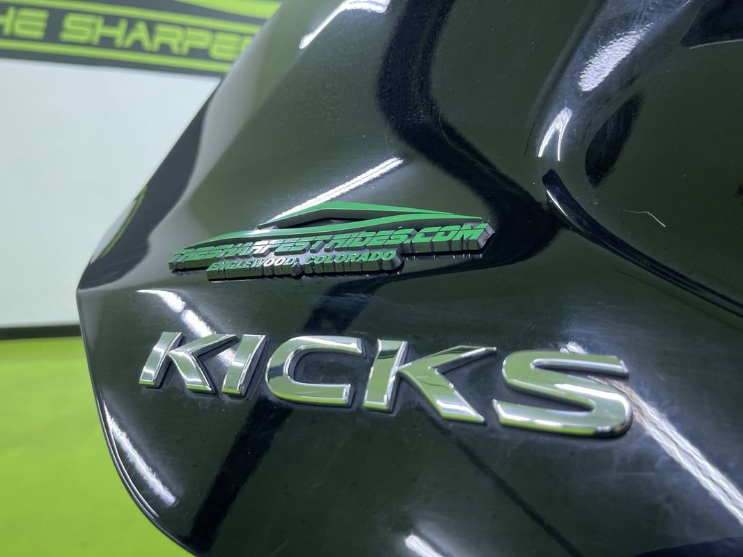 Used 2021 Nissan Kicks SV image 11