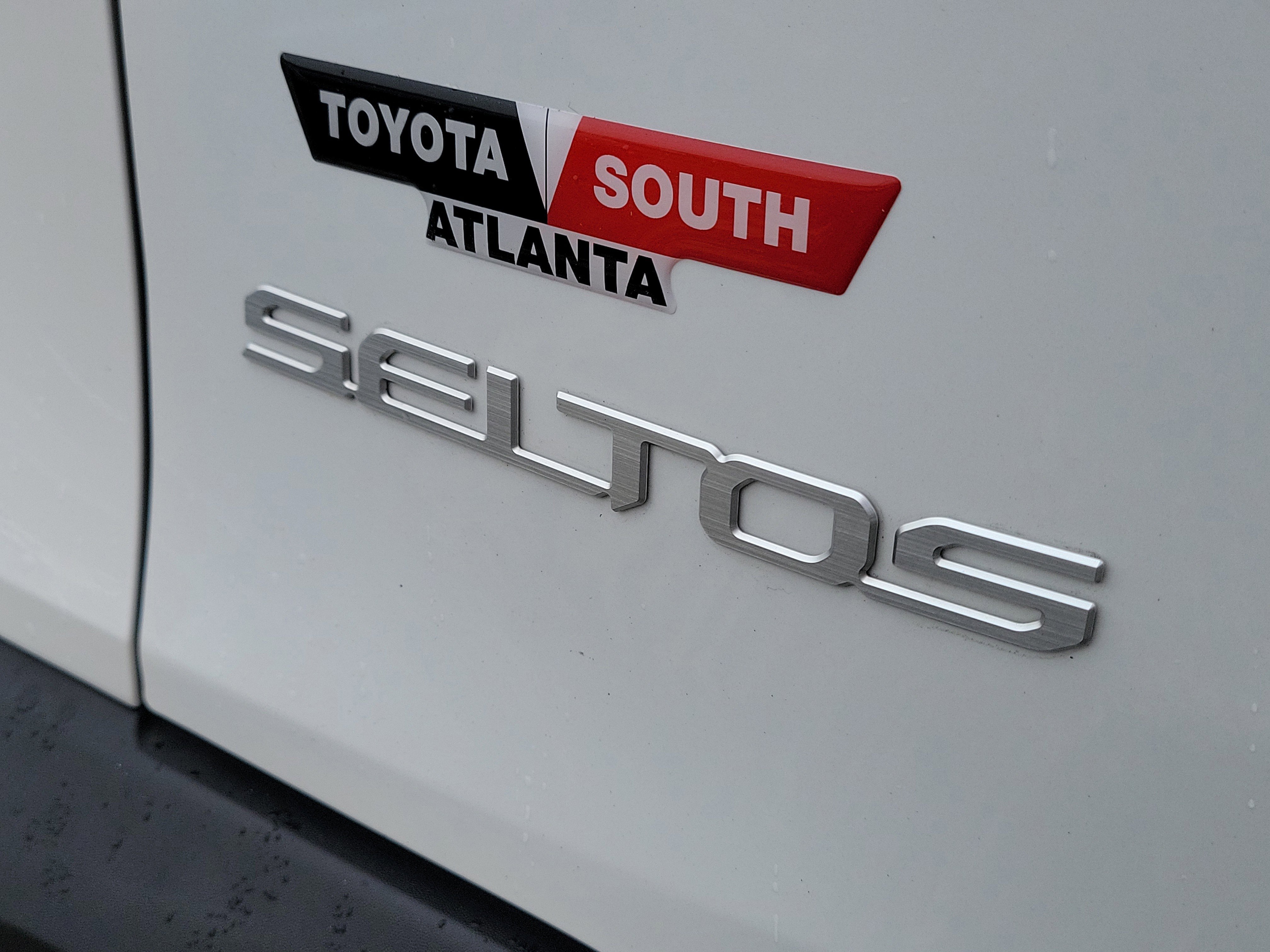 Used 2025 Kia Seltos S FWD image 8
