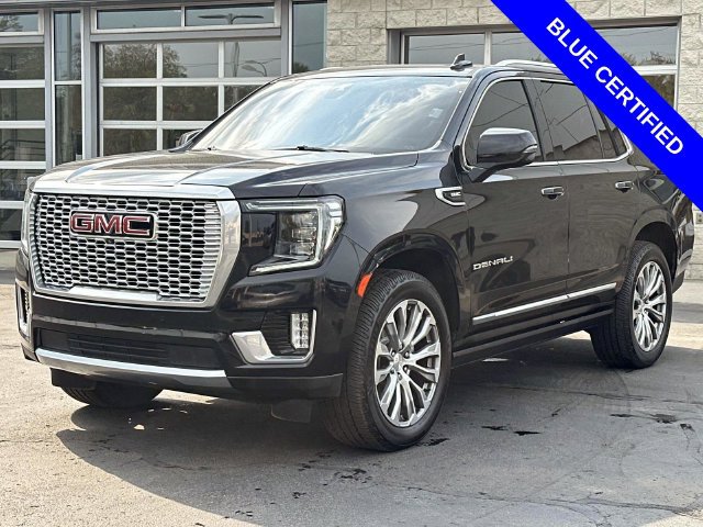Used 2021 GMC Yukon Denali w/ Denali Premium Package AWD/4WD image 4