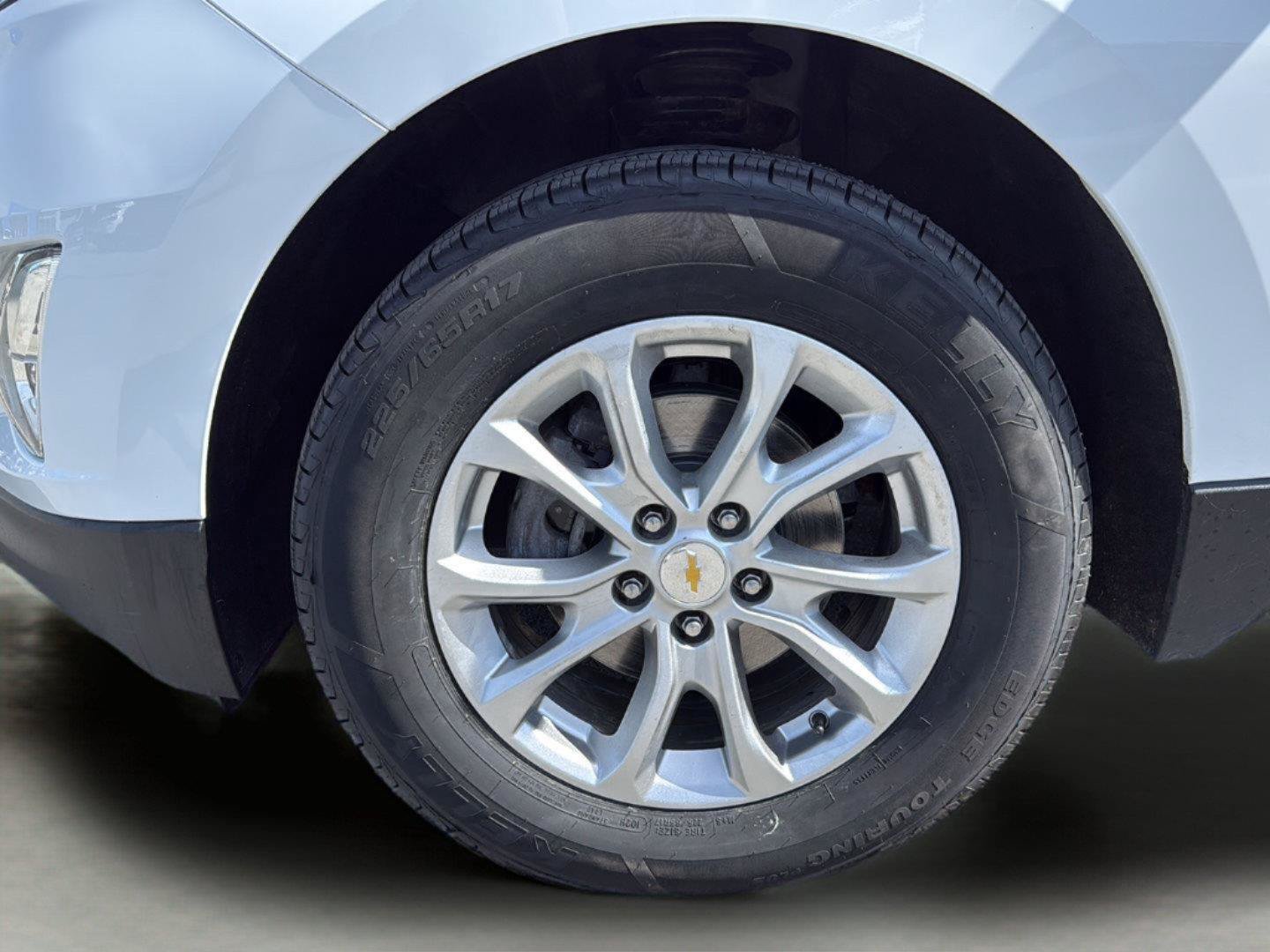 Used 2019 Chevrolet Equinox LS w/ LPO, Floor Liner Package AWD/4WD image 21