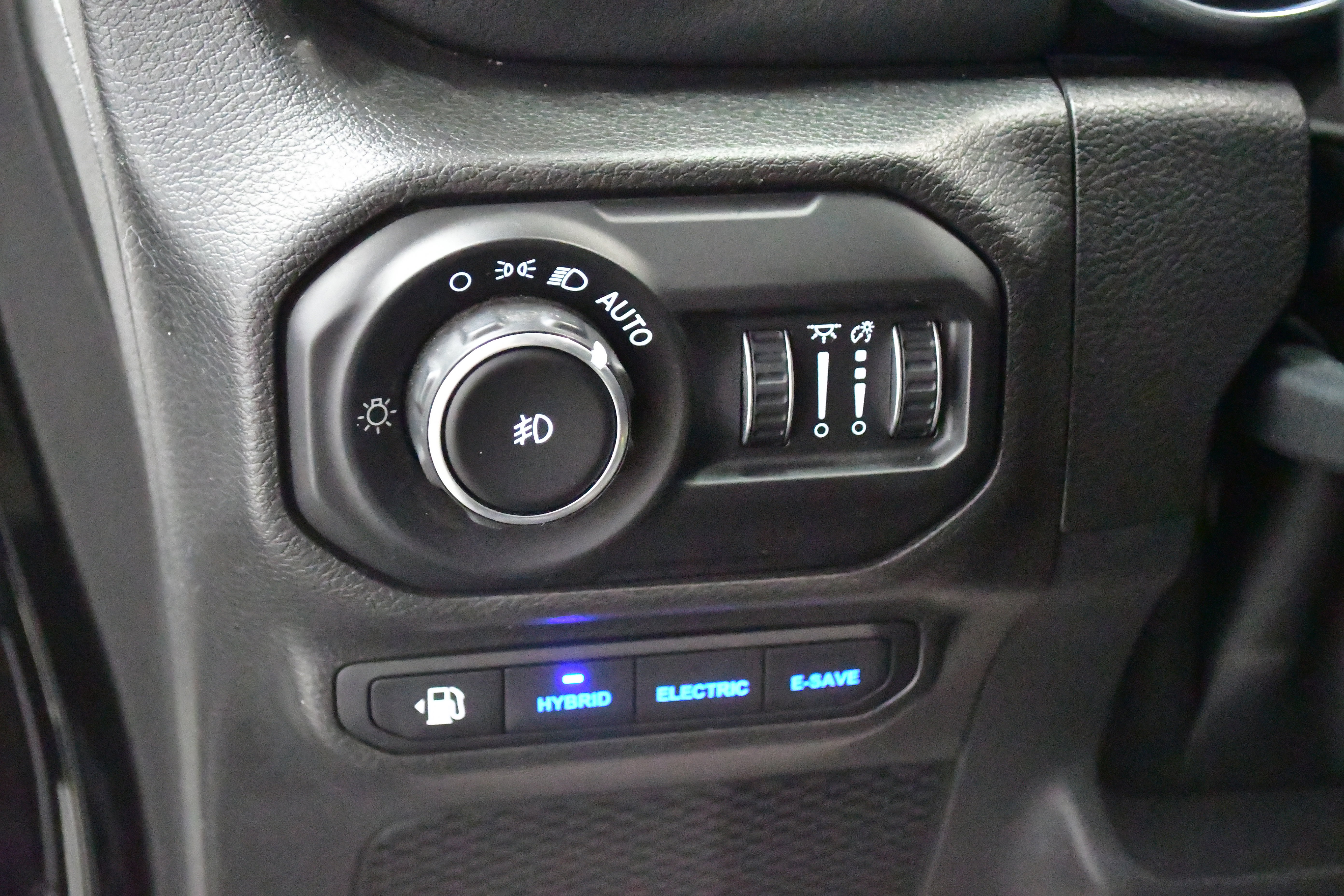 Used 2022 Jeep Wrangler Unlimited Sahara image 22