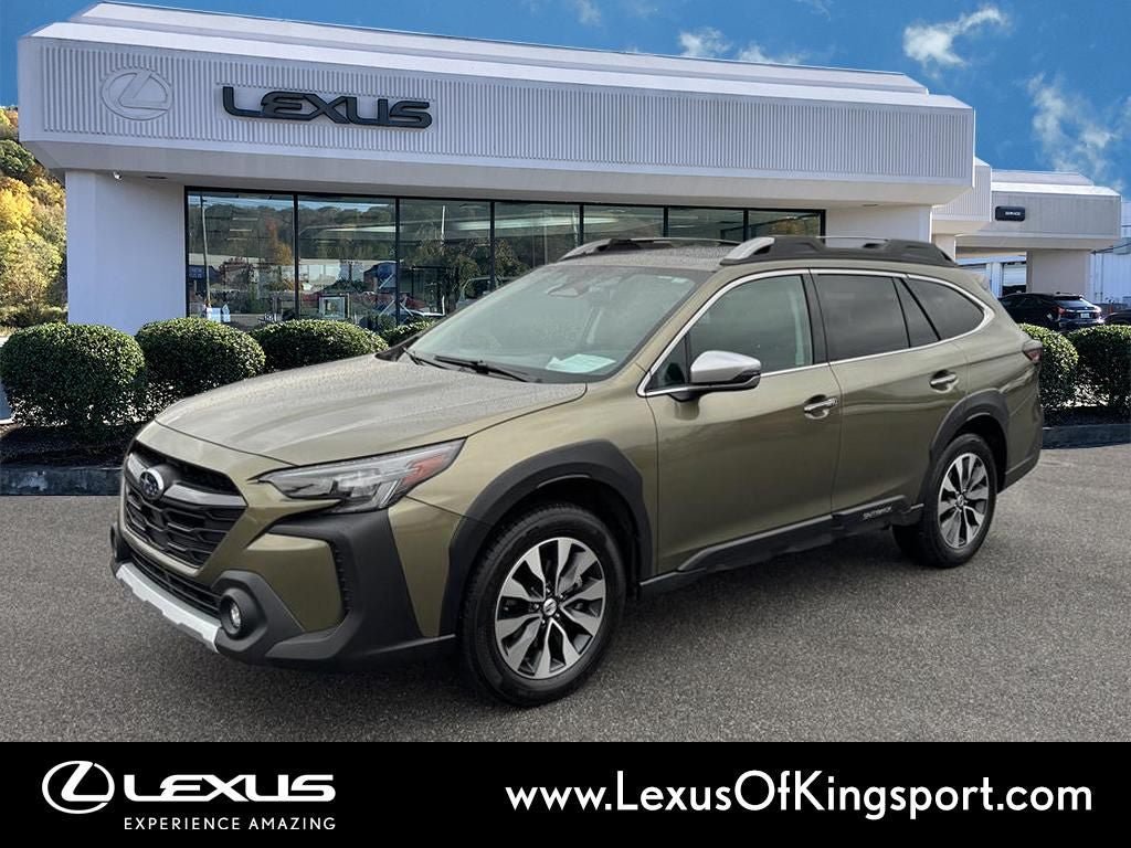 Used 2023 Subaru Outback Touring XT AWD/4WD image 1