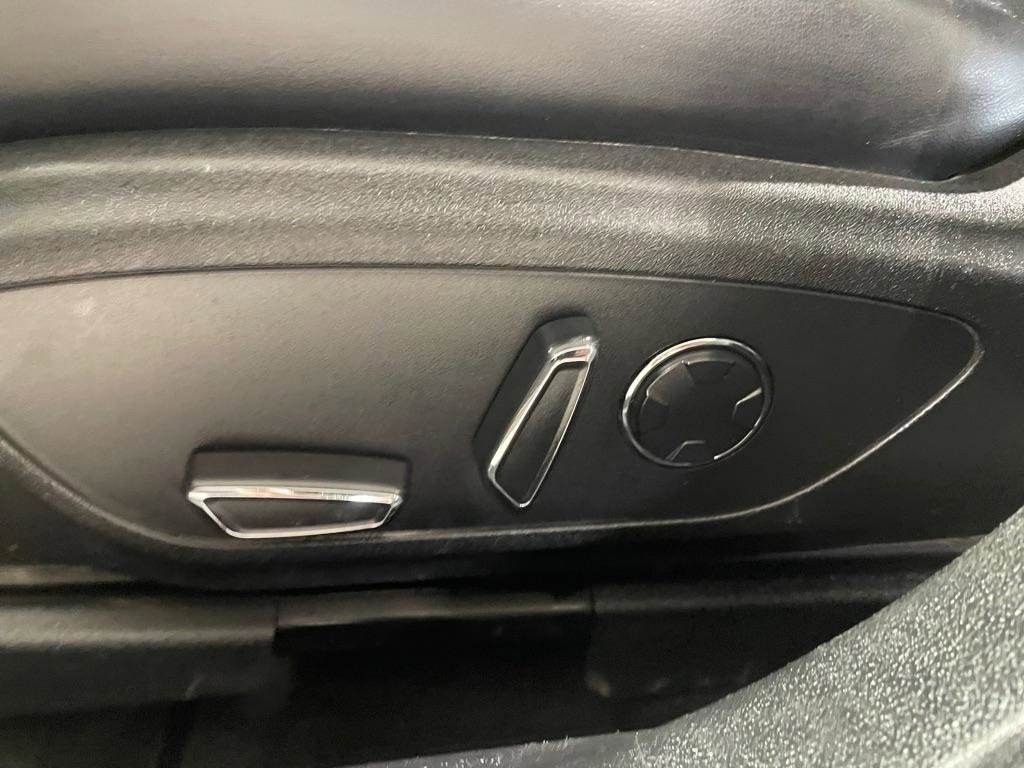 Used 2018 Lincoln MKZ Reserve w/ Technology Package AWD/4WD image 11