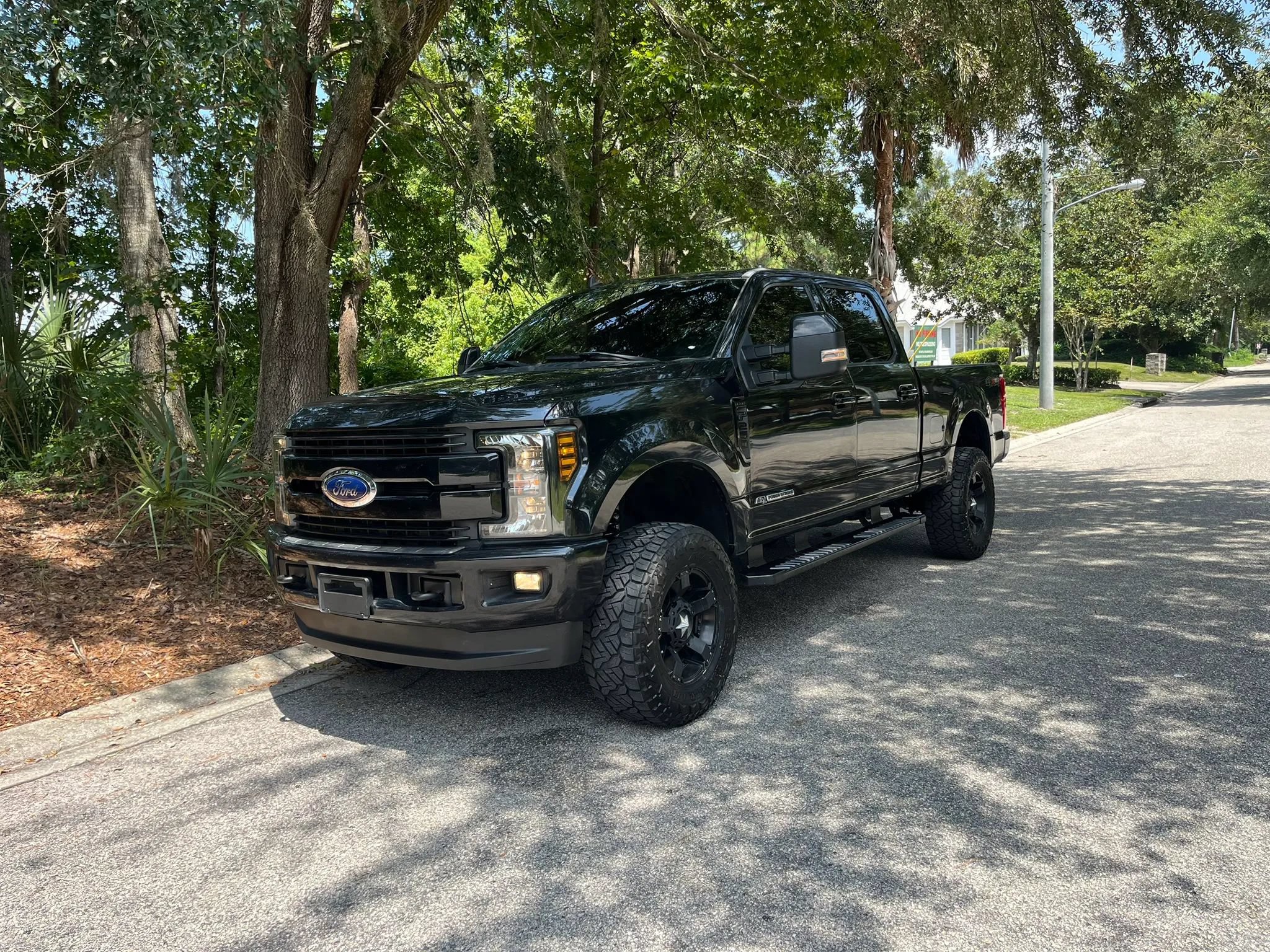 Used 2019 Ford F250 Lariat w/ Lariat Ultimate Package AWD/4WD image 7
