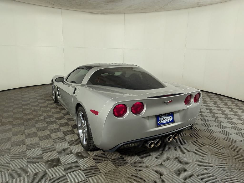 Used 2007 Chevrolet Corvette Coupe w/ Preferred Equipment Group RWD image 4