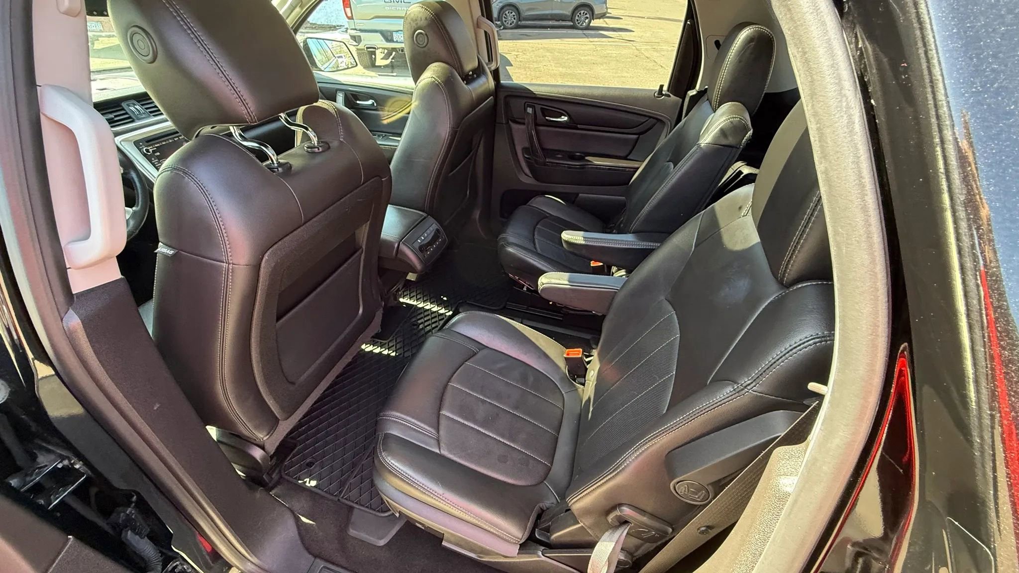 Used 2017 GMC Acadia Limited SLT image 26