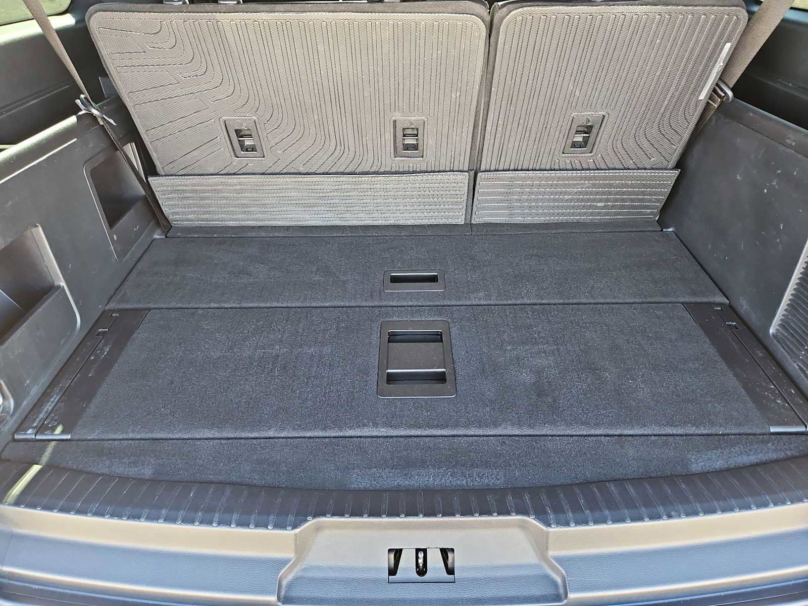 Used 2021 Ford Expedition Max XLT image 34