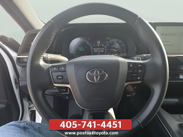 Used 2023 Toyota Crown AWD/4WD image 15