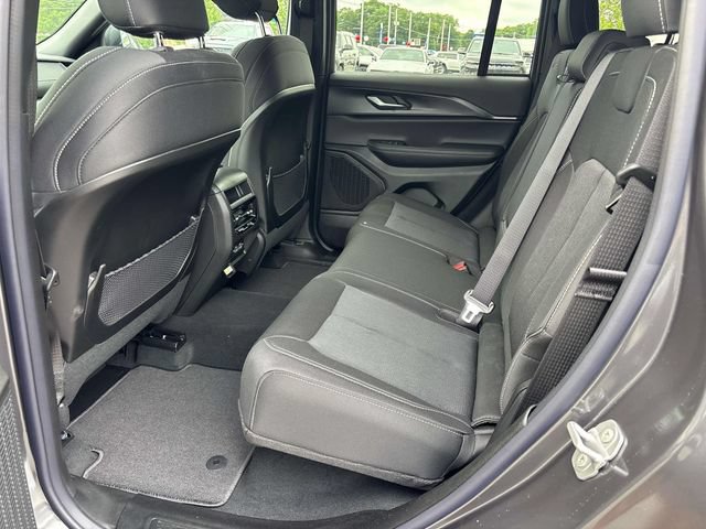 New 2026 Jeep Grand Cherokee Laredo X AWD/4WD image 6